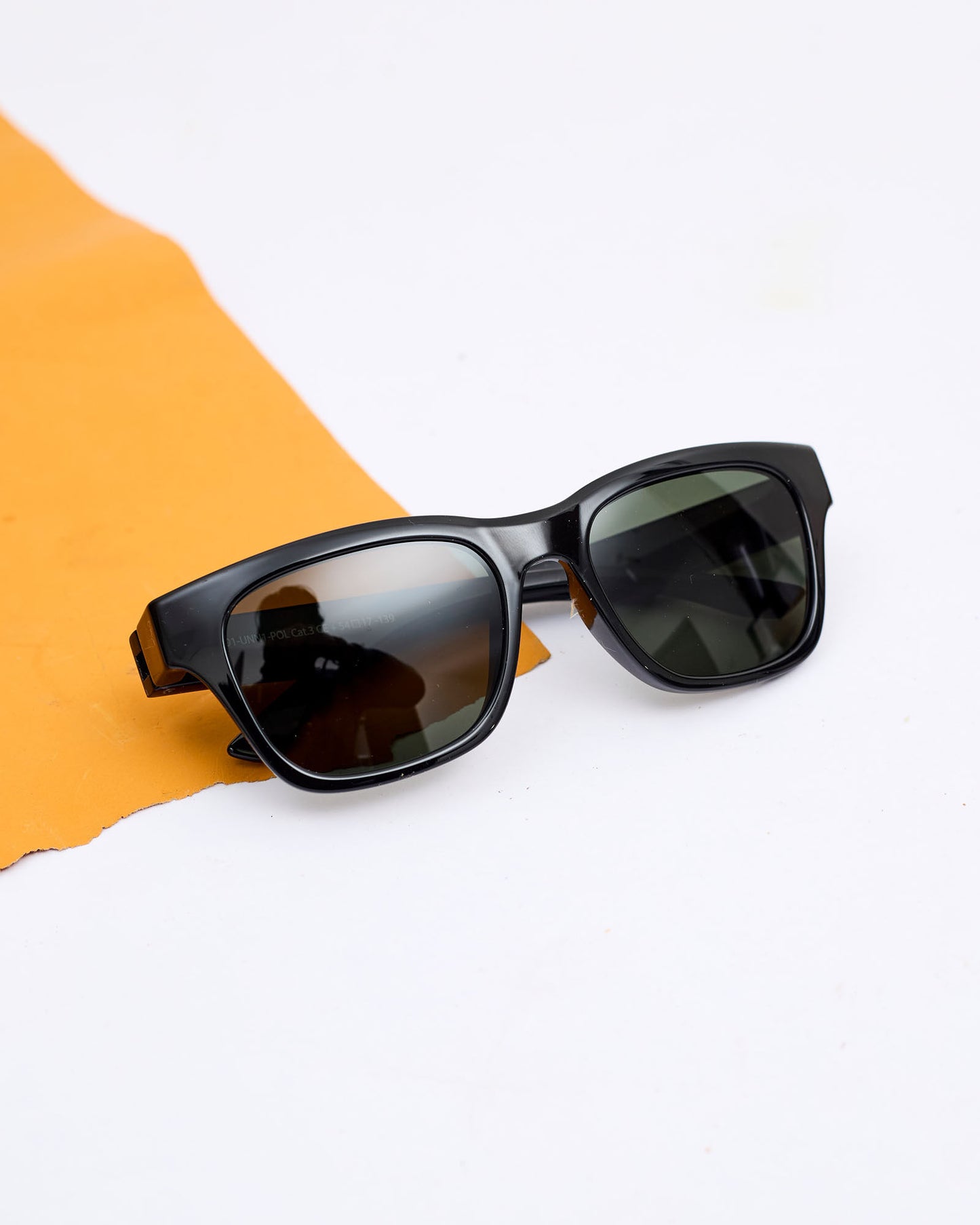 WARIDI EYEWEAR PANTHER SUNGLASSES- BLACK